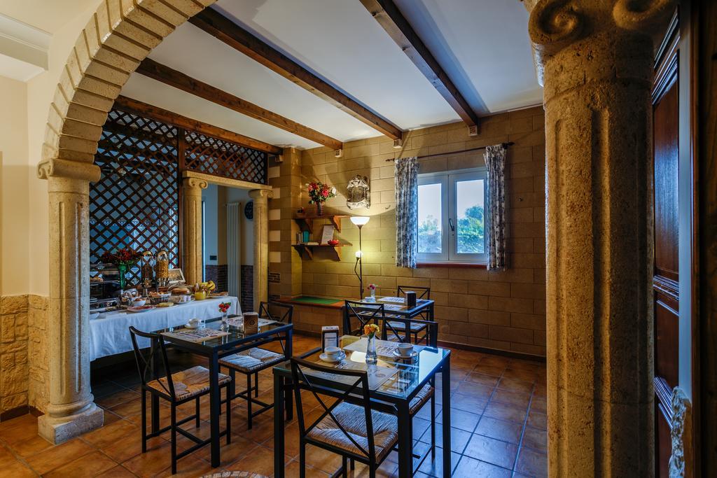 La Nuit Bed and Breakfast Bari Exteriör bild